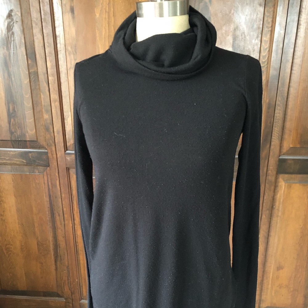 LOFT Long sleeve slouchy turtleneck tee